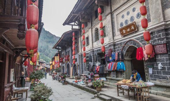 阿根廷一128岁老人，拿出证据证明自己是希特勒，说躲了70年太累